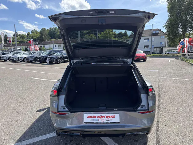 VW T-Roc 1.5 eTSi mHEV R-Line DSG-Automat