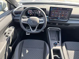 VW T-Roc 1.5 eTSi mHEV R-Line DSG-Automat