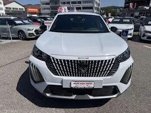 PEUGEOT 2008 1.2 145 MHEV Allure Automat