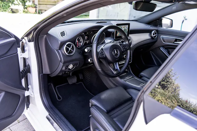 MERCEDES-BENZ CLA Shooting Brake 200 7G EXCLUSIV KESKIN