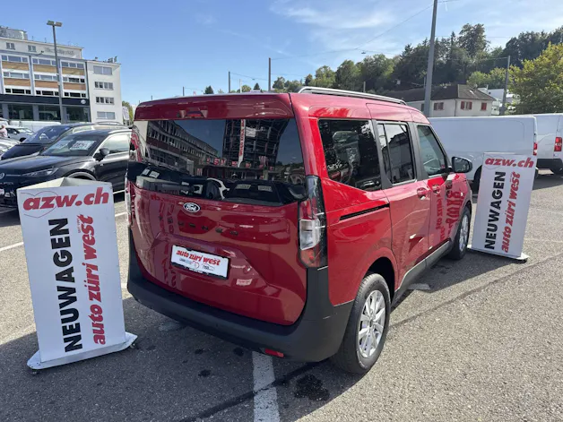 FORD Tourneo Courier 1.0 EcoBoost Titanium Automat