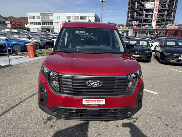 FORD Tourneo Courier 1.0 EcoBoost Titanium Automat