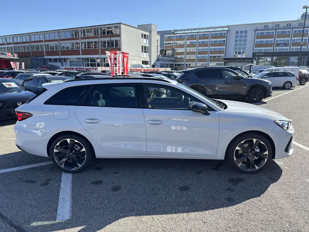 CUPRA LEON ST 1.5 eTSi DSG-Automat
