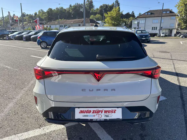 CUPRA LEON ST 1.5 eTSi DSG-Automat