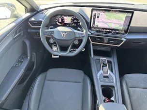 CUPRA LEON ST 1.5 eTSi DSG-Automat
