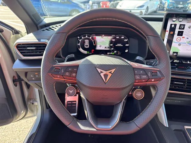 CUPRA LEON ST 1.5 eTSi DSG-Automat