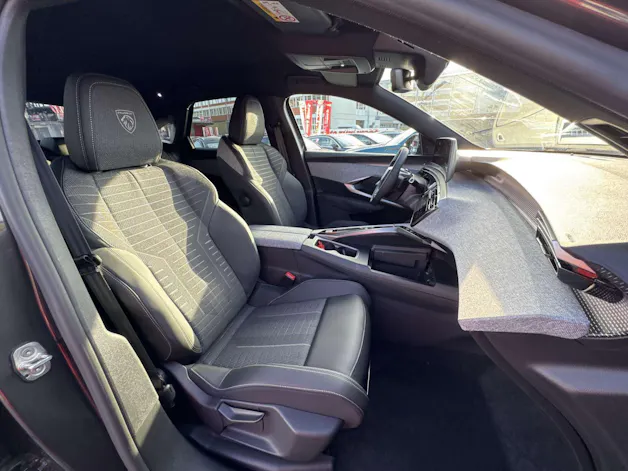 PEUGEOT 3008 145 GT Hybrid e-DCS-Automat