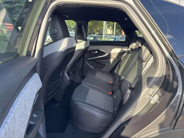 PEUGEOT 3008 145 GT Hybrid e-DCS-Automat