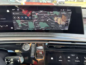 PEUGEOT 3008 145 GT Hybrid e-DCS-Automat