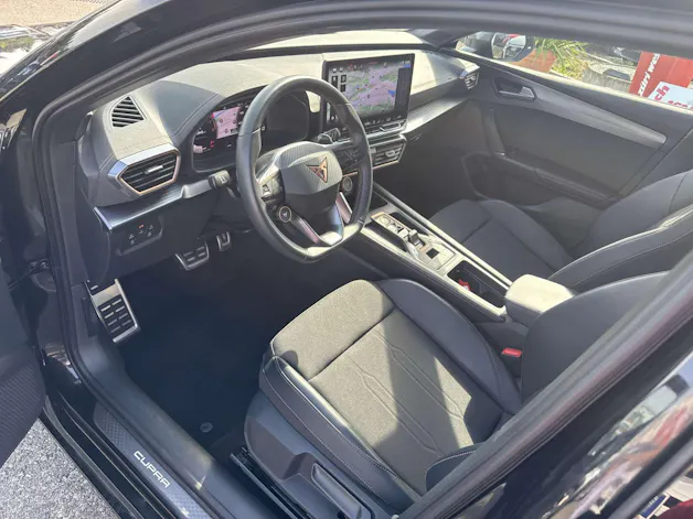 CUPRA LEON ST 1.5 eTSI DSG-Automat