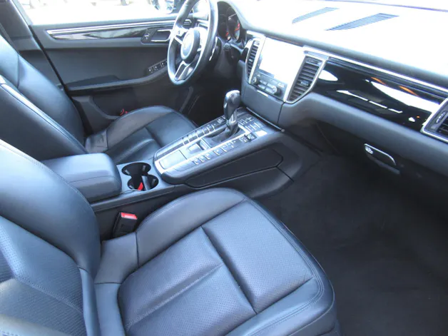 PORSCHE Macan S PDK