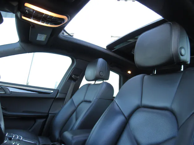 PORSCHE Macan S PDK