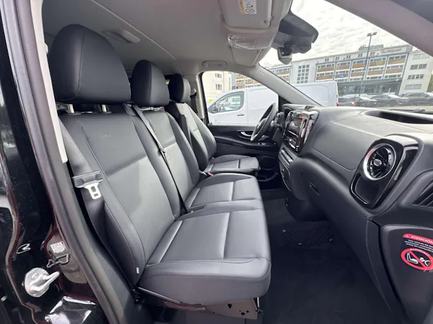 MERCEDES-BENZ Vito 116 CDi 9-Plätzer Lang Select Tourer G-Tr. Automat
