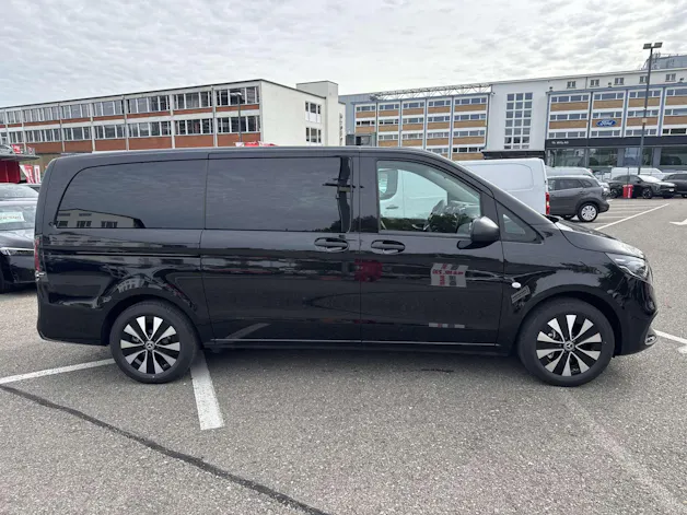 MERCEDES-BENZ Vito 116 CDi 9-Plätzer Lang Select Tourer G-Tr. Automat