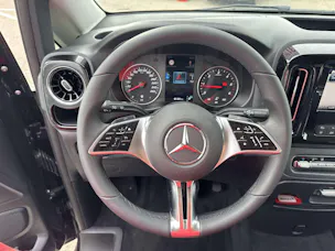 MERCEDES-BENZ Vito 116 CDi 9-Plätzer Lang Select Tourer G-Tr. Automat