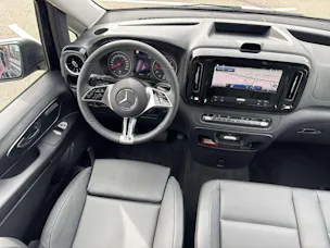 MERCEDES-BENZ Vito 116 CDi 9-Plätzer Lang Select Tourer G-Tr. Automat