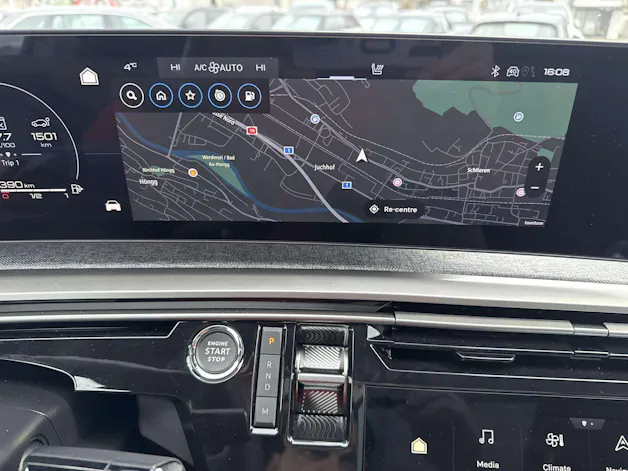 PEUGEOT 5008 145 Hybrid GT 7-Plätzer e-DCS-Automat