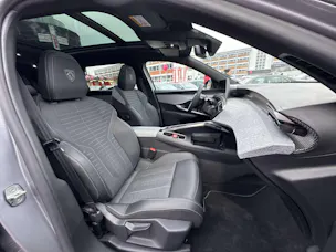 PEUGEOT 5008 145 Hybrid GT 7-Plätzer e-DCS-Automat