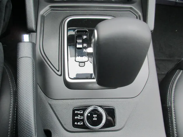 KGM -SsangYong Grand Musso 2.2 Titanium 4WD A