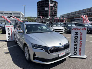 SKODA Octavia Combi 2.0 TDi Selection DSG-Automat