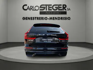 VOLVO XC60 B4 Diesel Mild Hybrid AWD Plus Dark Geartronic