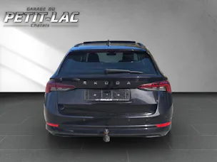 SKODA Octavia Combi 2.0 TSI Style DSG 4x4
