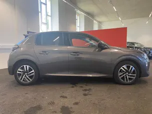 PEUGEOT 208 1.2 PureTech Allure Pack EAT8