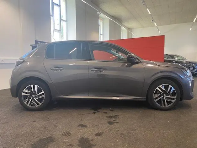 PEUGEOT 208 1.2 PureTech Allure Pack EAT8