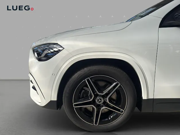 MERCEDES-BENZ GLA 250 4Matic 8G-DCT Swiss Star