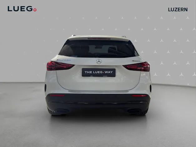 MERCEDES-BENZ GLA 250 4Matic 8G-DCT Swiss Star