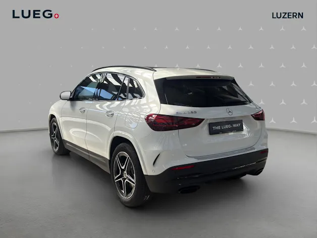 MERCEDES-BENZ GLA 250 4Matic 8G-DCT Swiss Star
