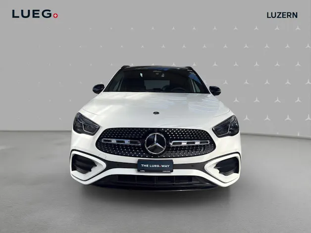 MERCEDES-BENZ GLA 250 4Matic 8G-DCT Swiss Star