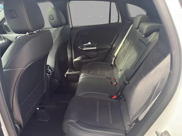 MERCEDES-BENZ GLA 250 4Matic 8G-DCT Swiss Star