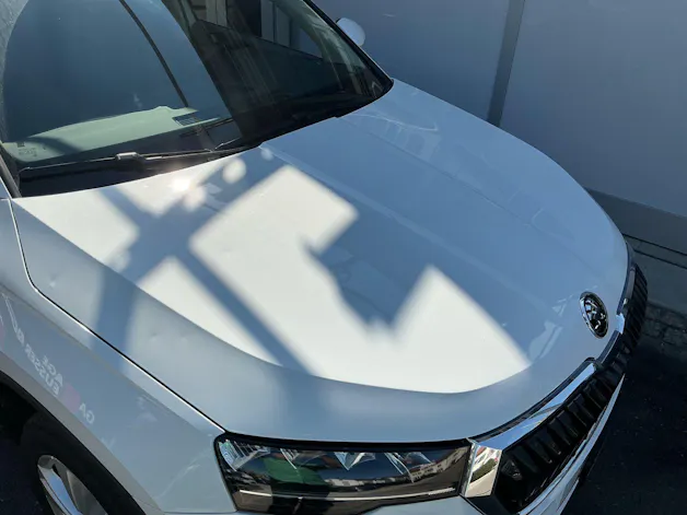 SKODA Karoq Selection *** FAHRZEUG HAT HAGELSCHADEN ***