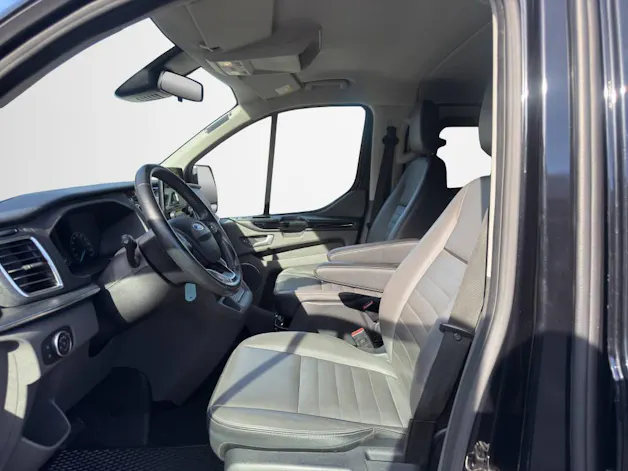FORD Tourneo Custom 320 L2 2.0 TDCi 185 Titanium