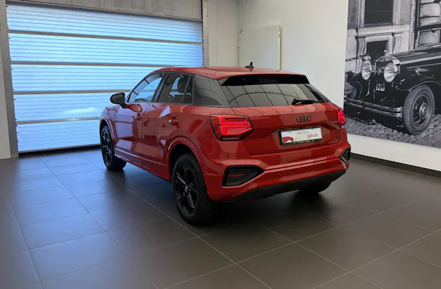 AUDI Q2 40 TFSI advanced Attraction quattro S-tronic