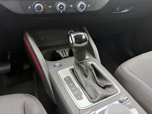 AUDI Q2 40 TFSI advanced Attraction quattro S-tronic