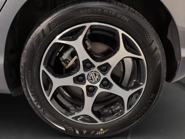 MG 3 1.5 Hybrid Luxury Aut.