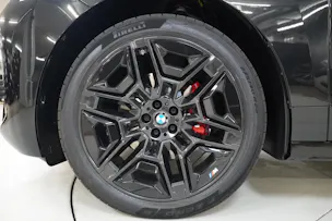 BMW iX M70 xDrive