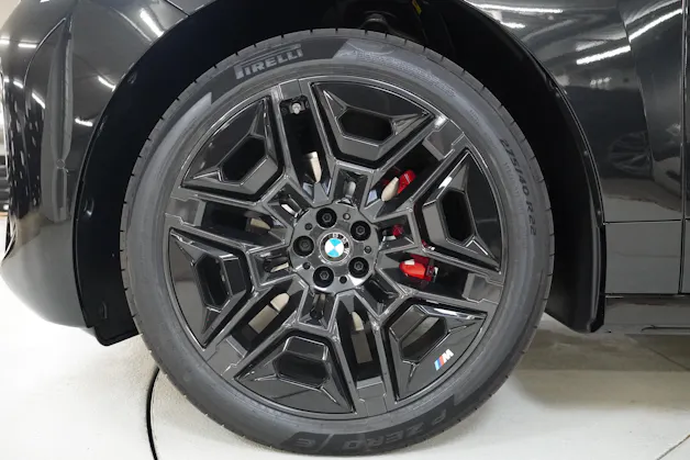 BMW iX M70 xDrive