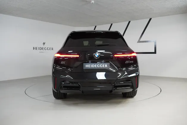 BMW iX M70 xDrive