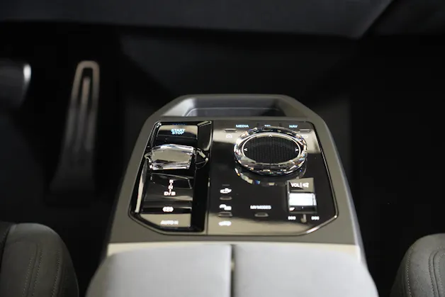 BMW iX M70 xDrive