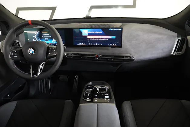 BMW iX M70 xDrive