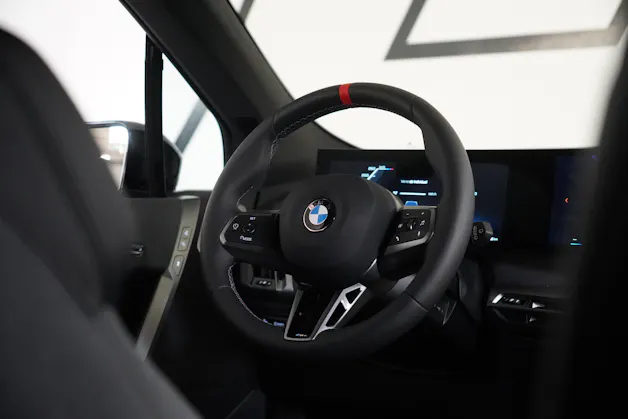 BMW iX M70 xDrive