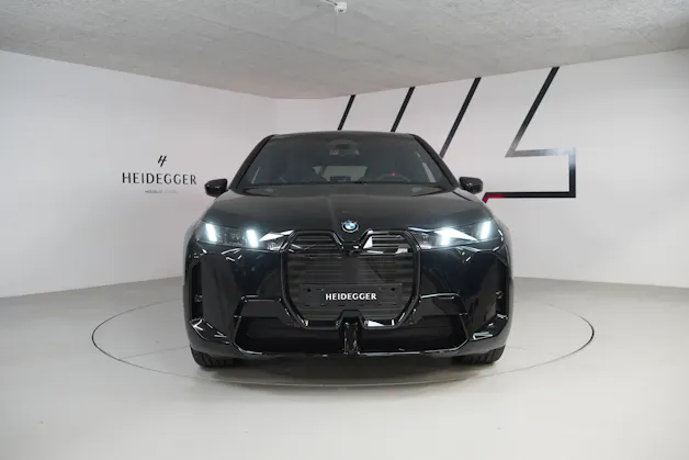 BMW iX M70 xDrive