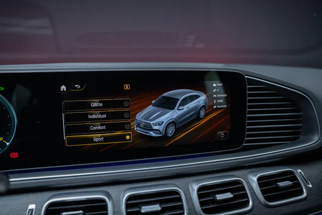 MERCEDES-BENZ GLE 53 AMG 4matic+ Coupé / Panorama / 360°Kamera / HeadUp
