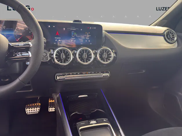 MERCEDES-BENZ GLA 250 4Matic 8G-DCT Swiss Star