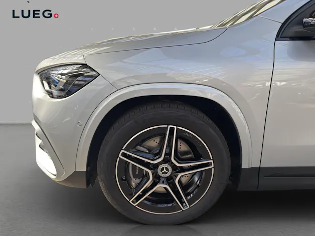 MERCEDES-BENZ GLA 250 4Matic 8G-DCT Swiss Star