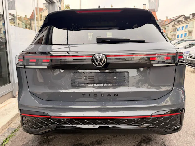 VW Tiguan 2.0 TSI 265PS 4Motion R-Line *** 360° KAMERA & PANORAMADACH ***