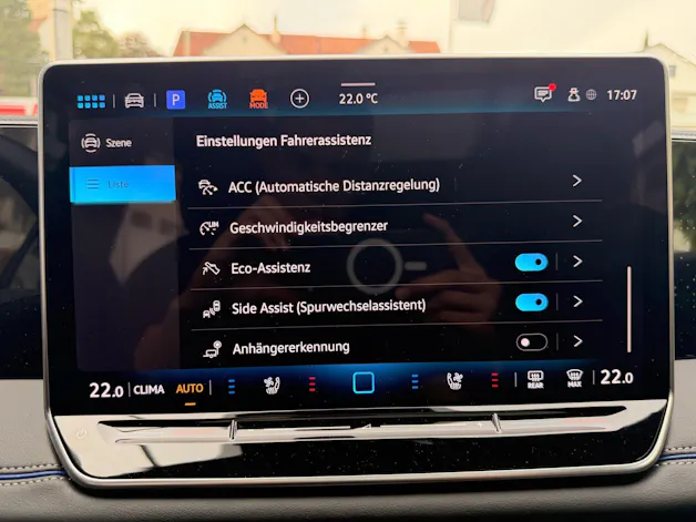 VW Tiguan 2.0 TSI 265PS 4Motion R-Line *** 360° KAMERA & PANORAMADACH ***